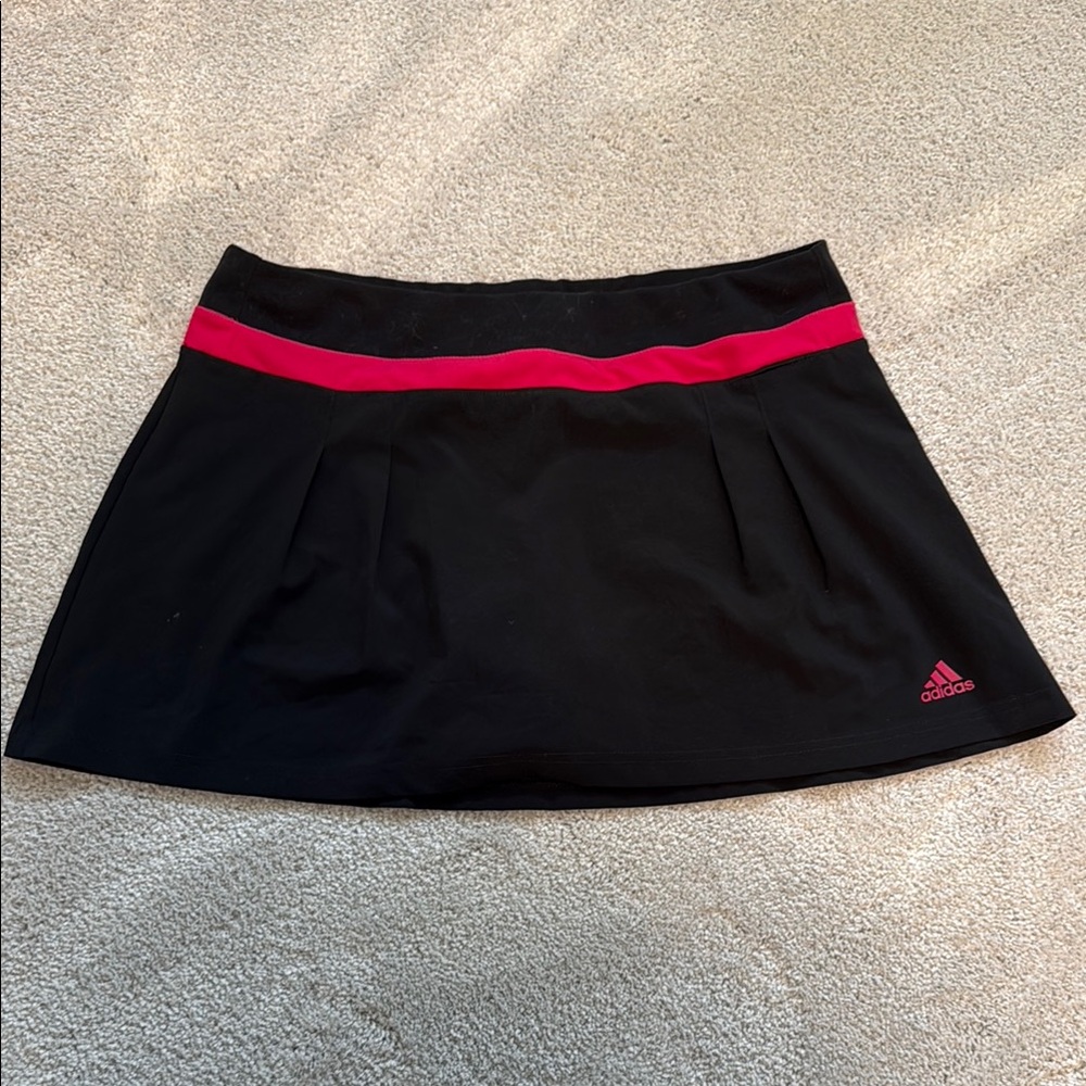 Adidas Black and Pink Pleated Mini Skort Size M